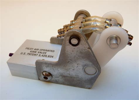 Midmark kink valve